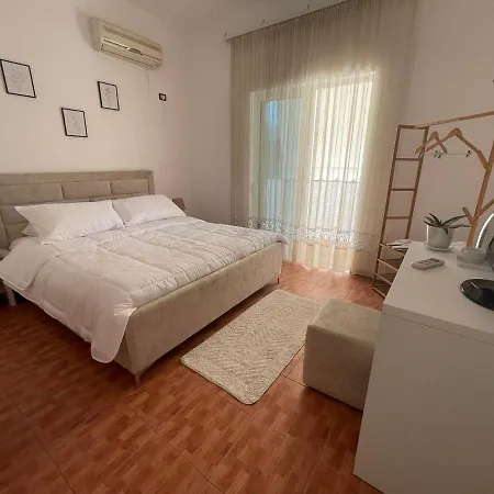 Oasis Bed & Breakfast 3*