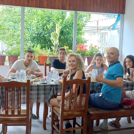 Couette-café Oasis 3*