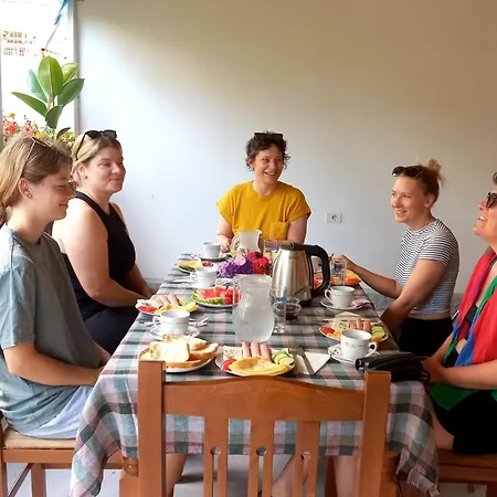 Alojamento de Acomodação e Pequeno-almoço Oasis 3*