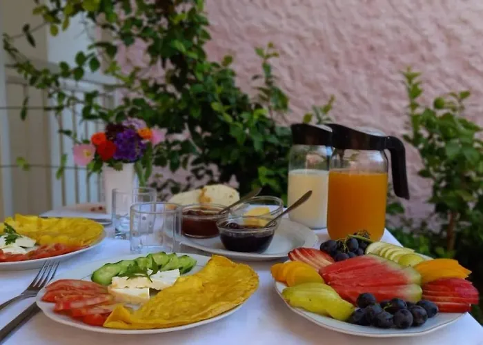 Alojamento de Acomodação e Pequeno-almoço Oasis 3*