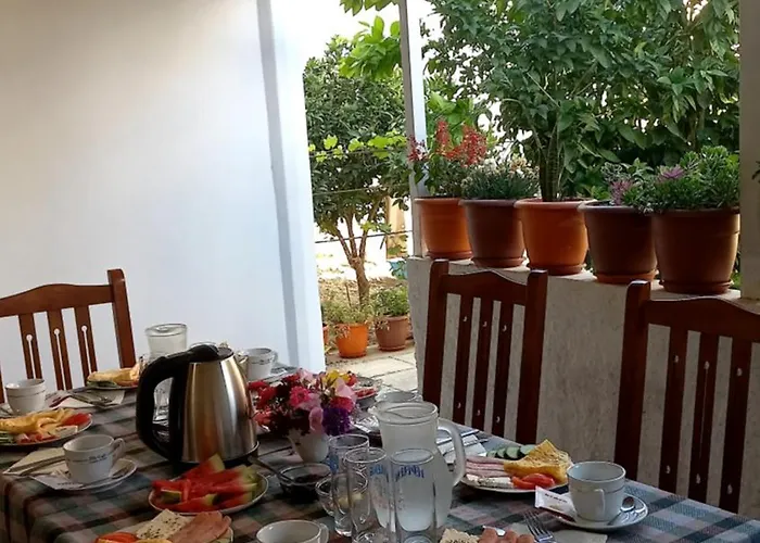 Oasis Nocleg ze śniadaniem Berat